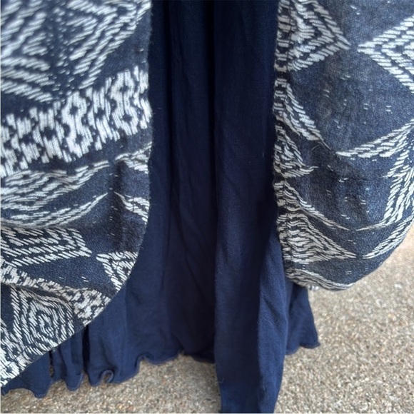 NWT Velvet By Graham & Spencer Mali Print Maxi Dress - Picture 8 of 14